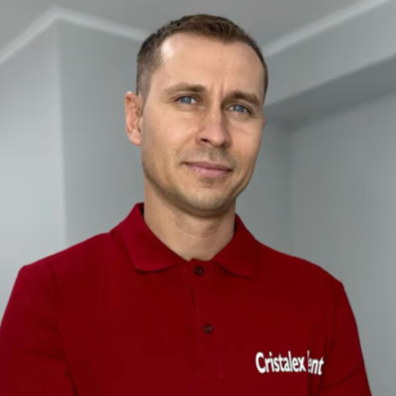 Denis Pleșca<br><span style="font-weight: 400;">Stomatolog Ortoped</span>